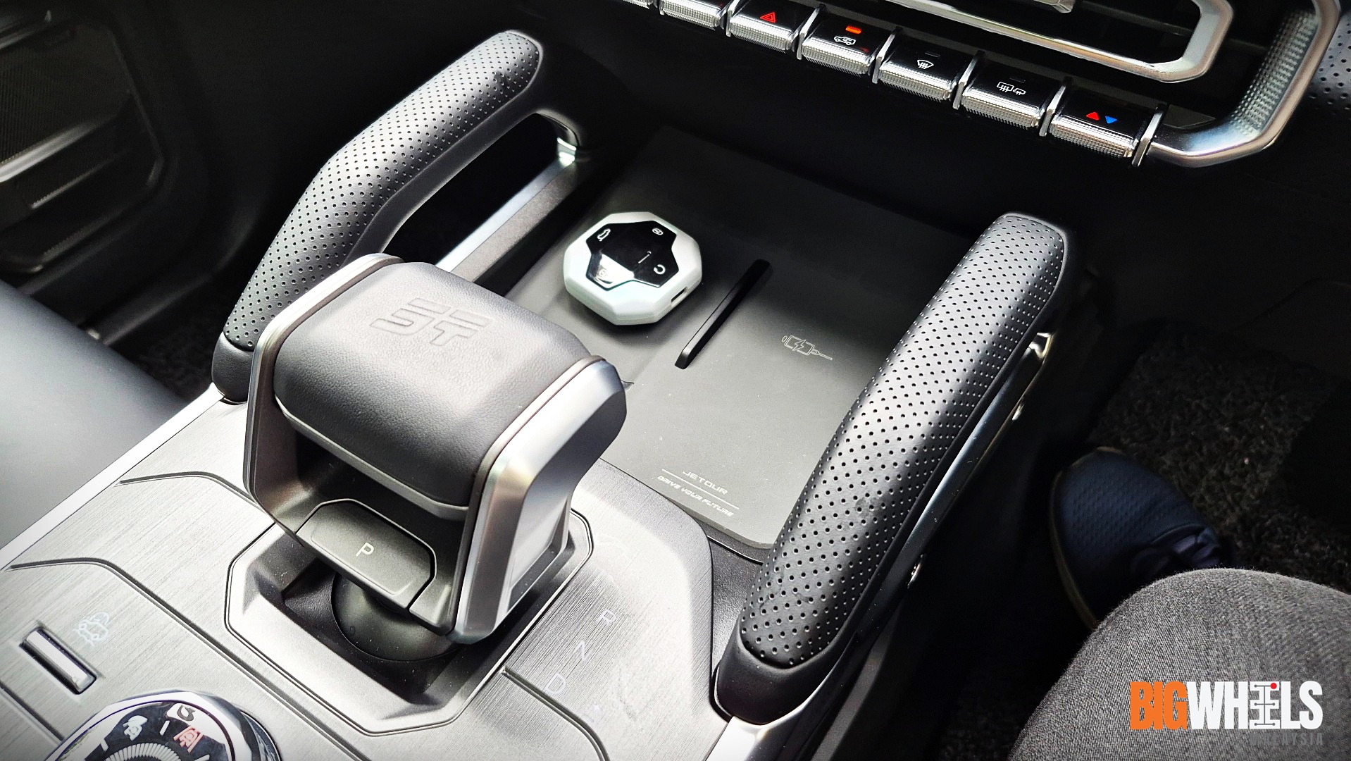 Jetour T2