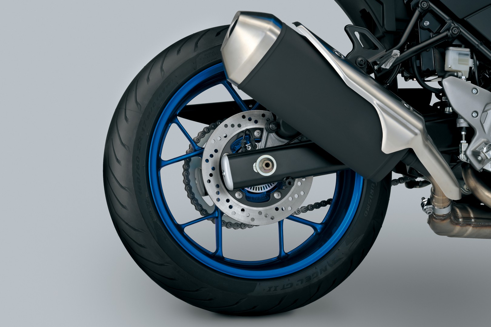 Suzuki SV-7GX