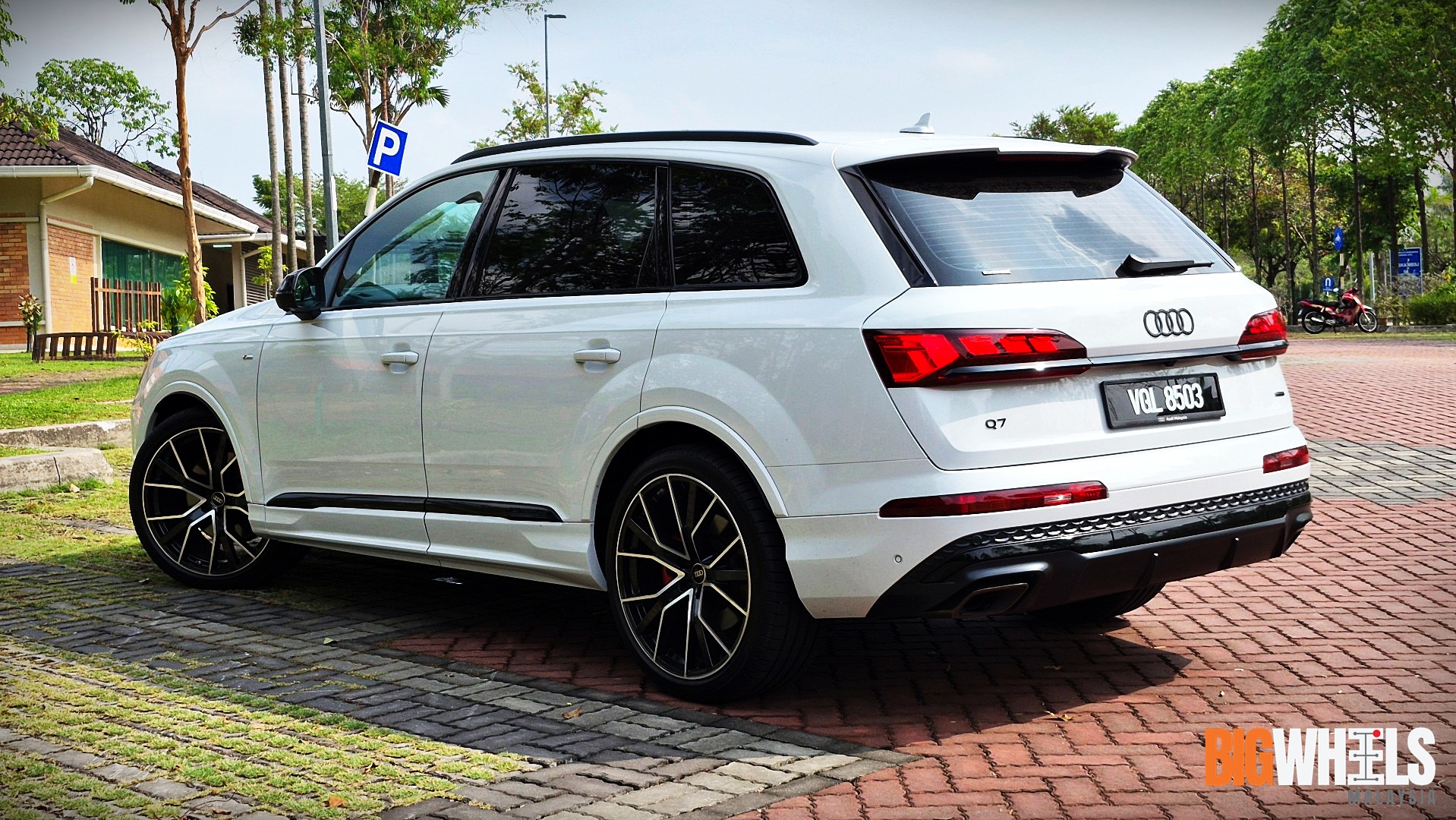 Audi Q7 S Line