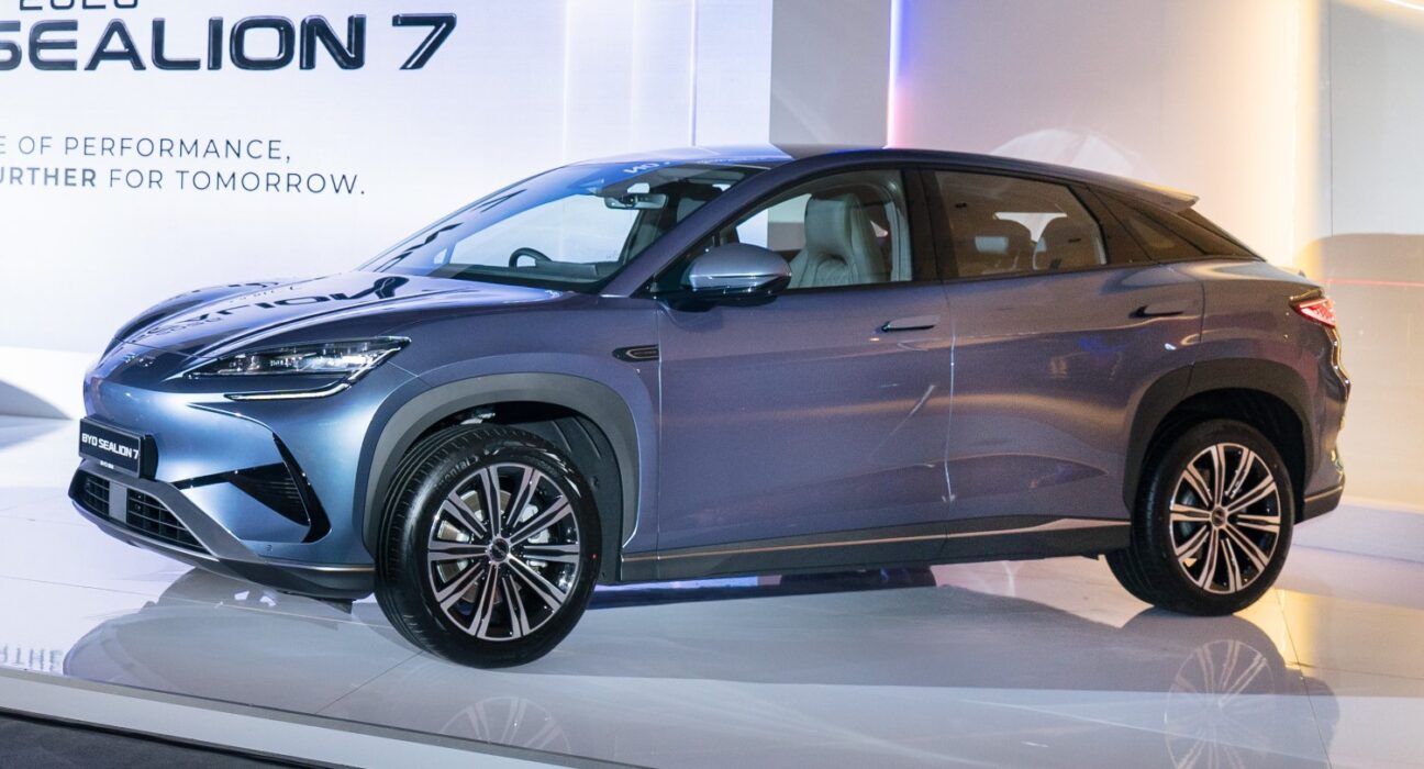 BYD Sealion 7