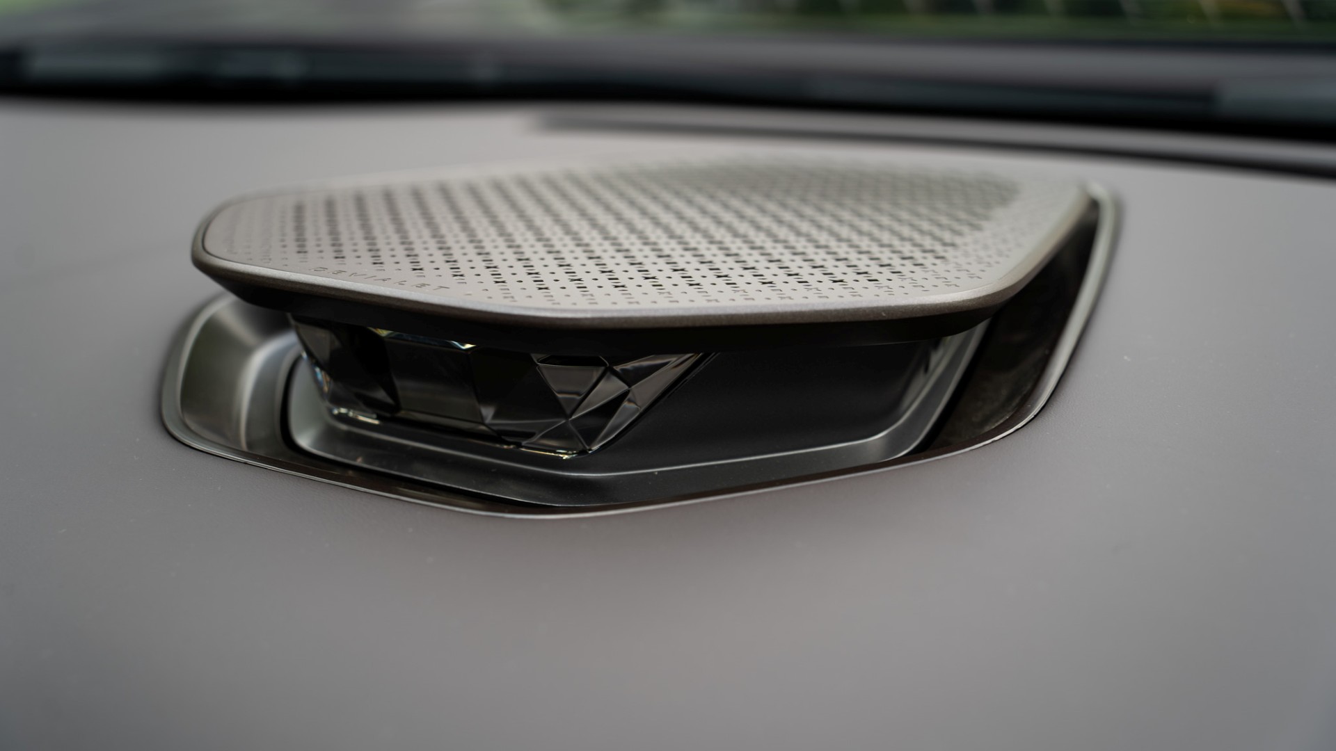 denza z9gt