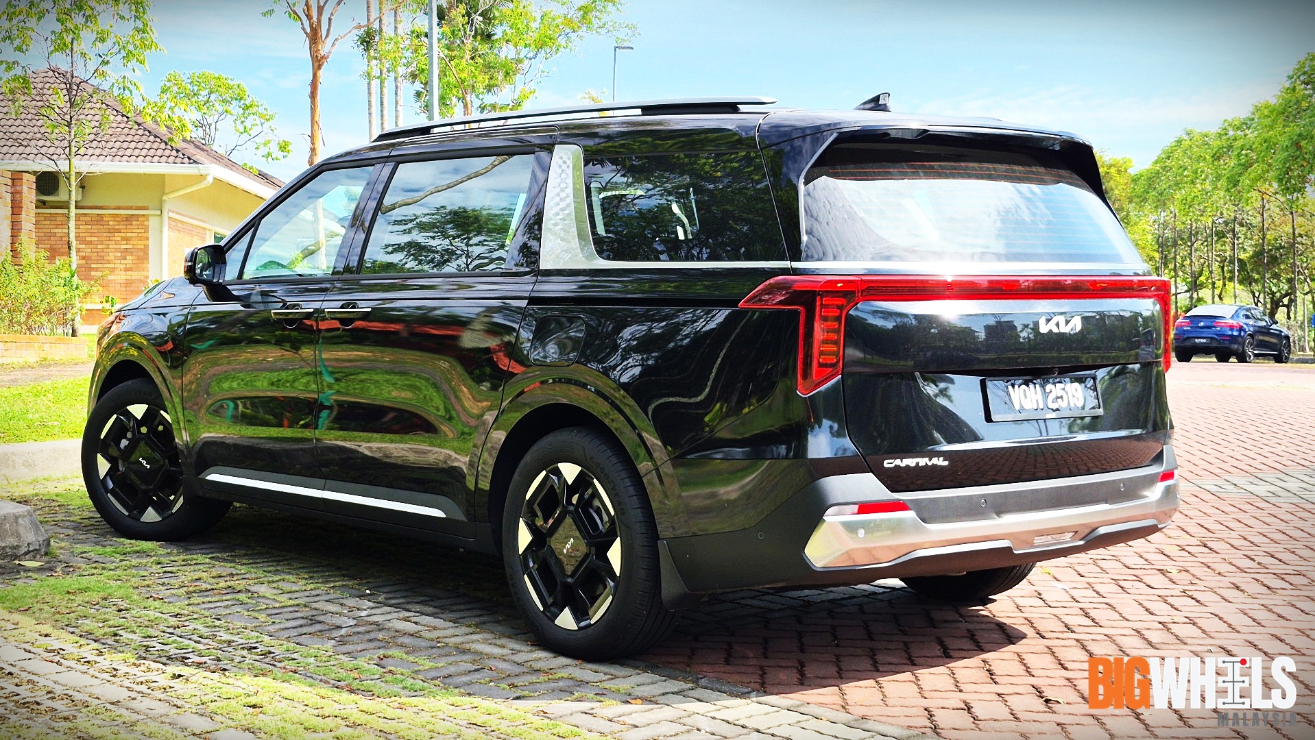 kia carnival