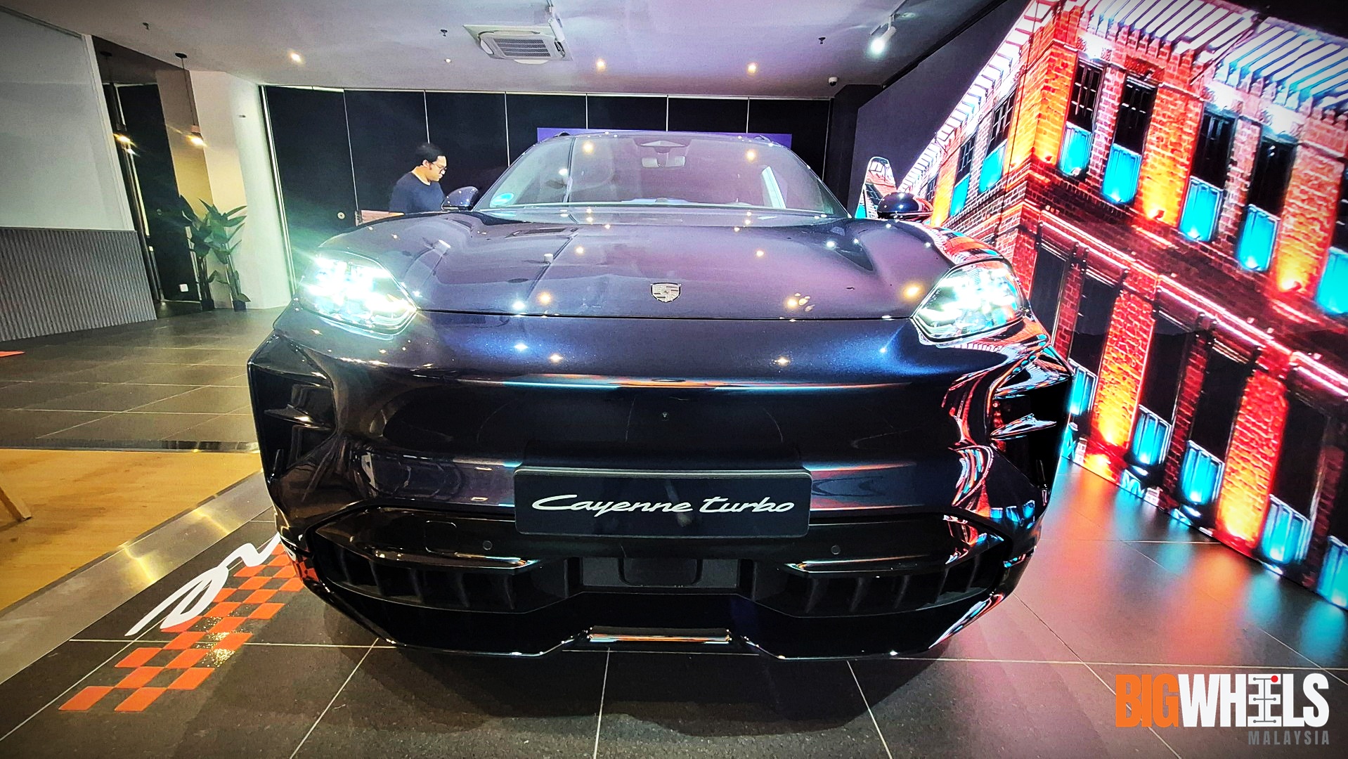 Porsche Cayenne Turbo Electric