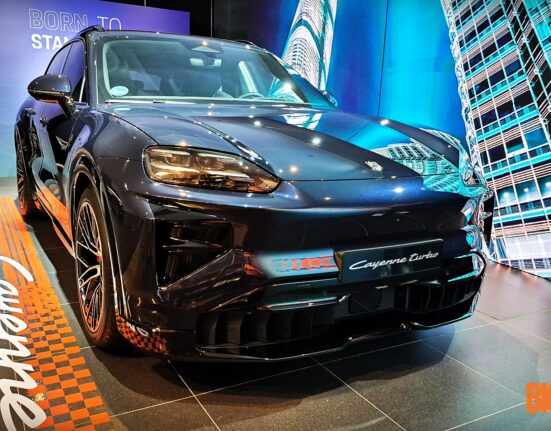 Porsche Cayenne Turbo Electric