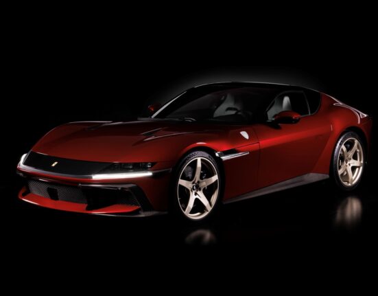 ferrari 12cilindri manuale