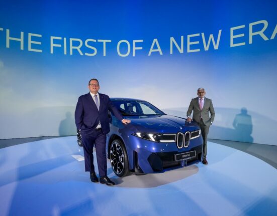 BMW iX3