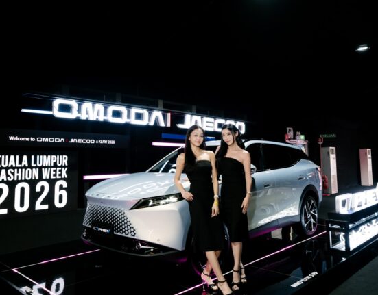 Omoda C7