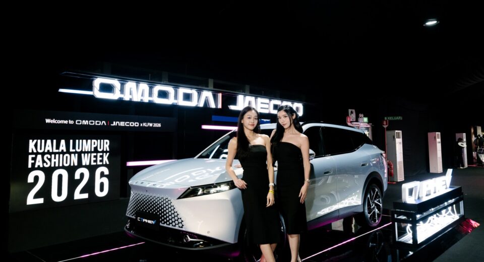 Omoda C7