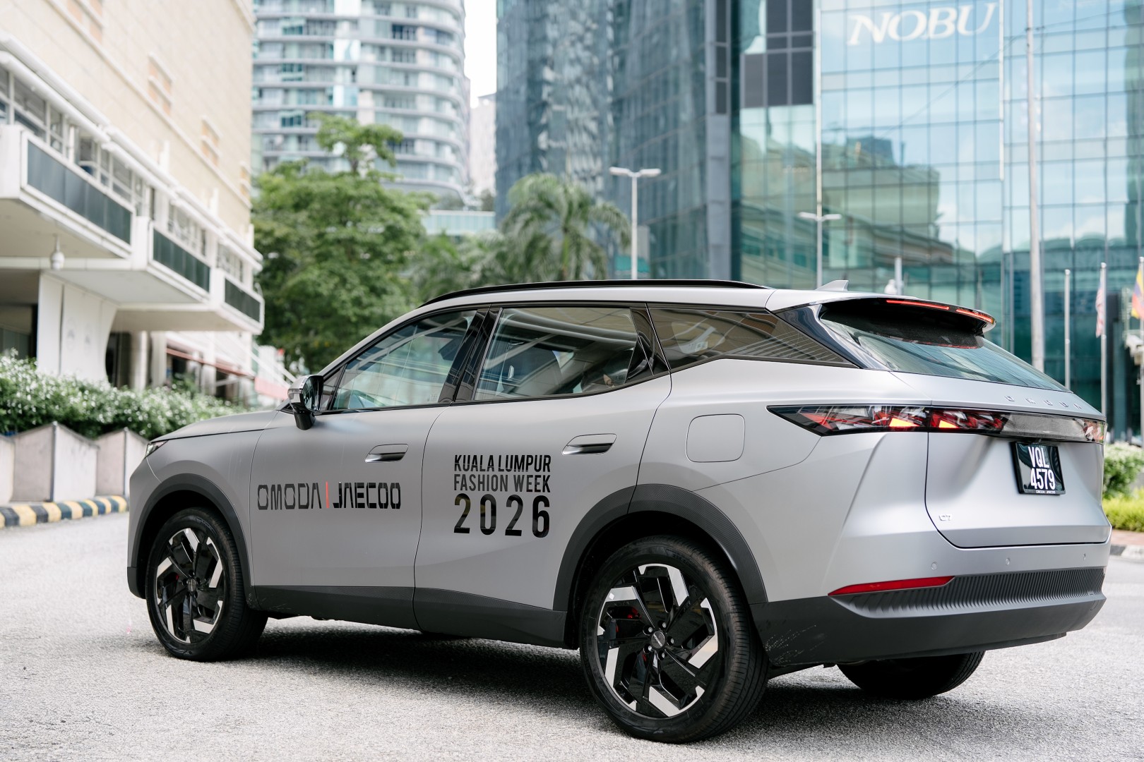 Omoda C7
