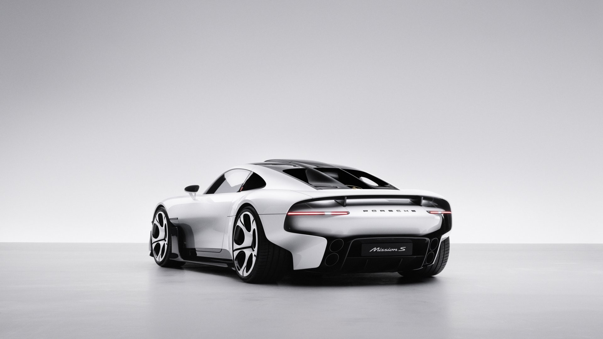 Porsche Mission S