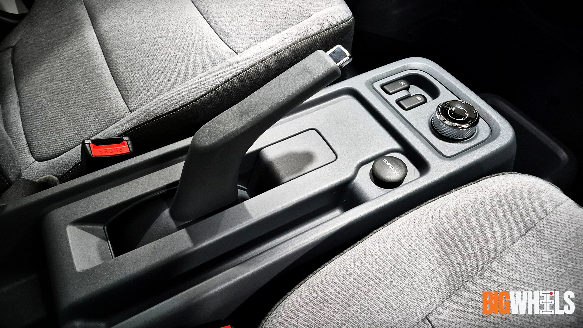 TQ Wuling Porta EV