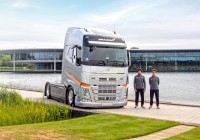 McLaren F1 team uses Volvo for all its haulage